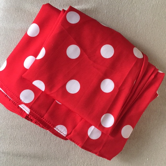 SOLD OUT!🎉HP🎉🆕Polka Dot Faux Wrap Maxi Dress - Picture 6 of 7